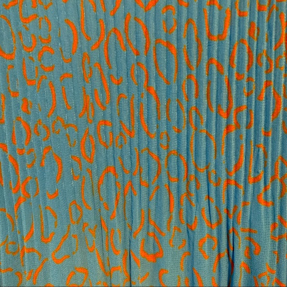 NWT Nine West Pleated V-Neck Top - Balloon Sleeves Animal Print Work Going Out - Picture 4 of 12